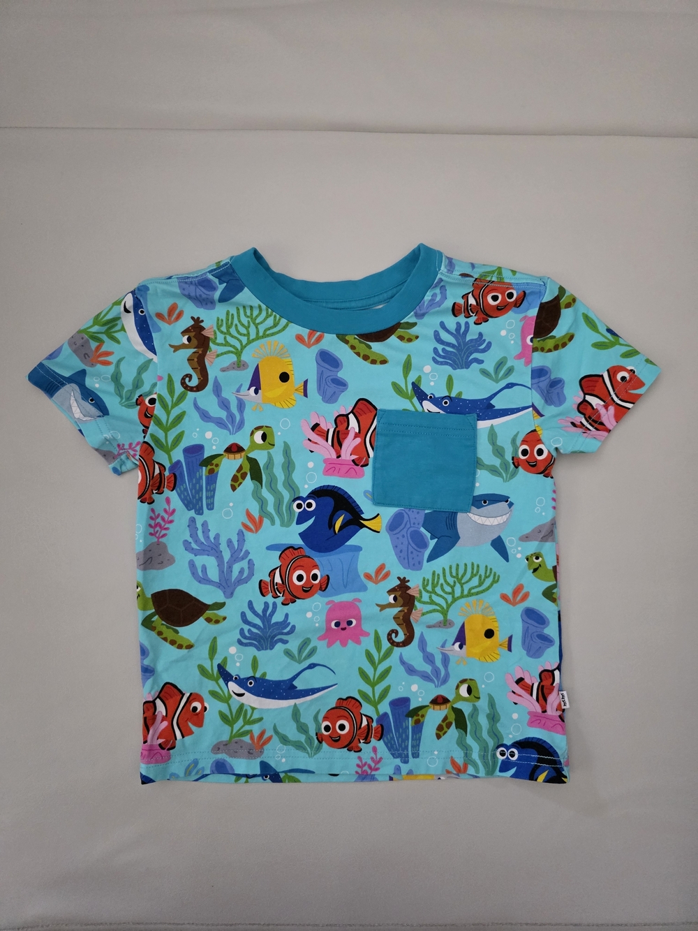 (EUC) Little Sleepies Disney Nemo's Reef Relaxed Short Sleeve Pocket Tee Size 4T